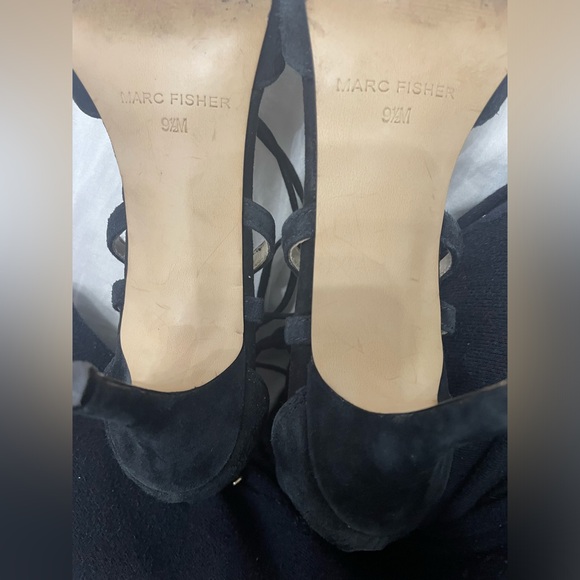 Marc Fisher Suede Pumps - Picture 8 of 9